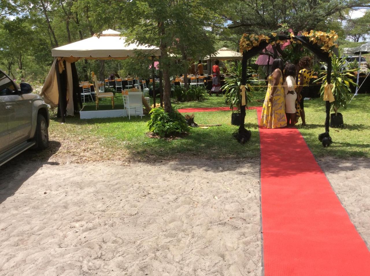 Happy Forest B&B Katima Mulilo ภายนอก รูปภาพ