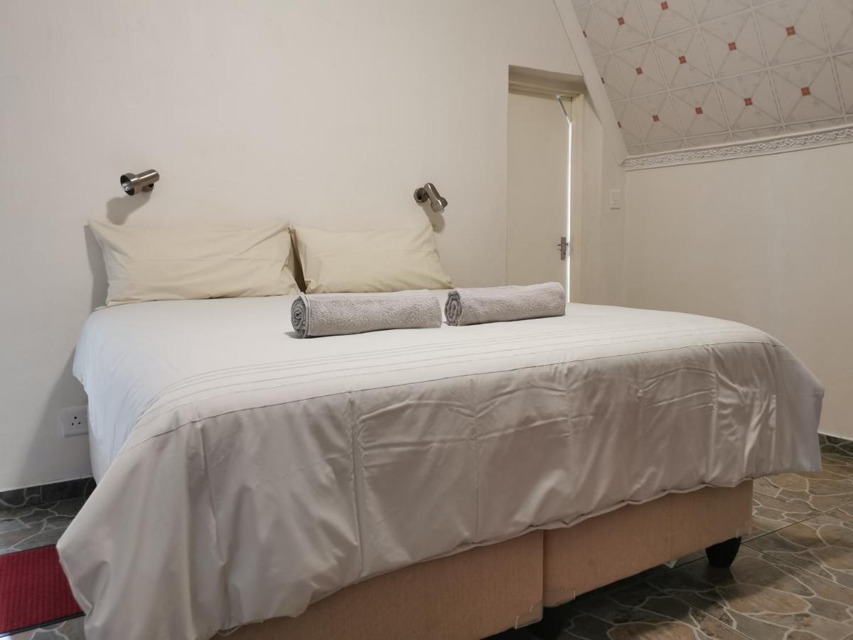 Happy Forest B&B Katima Mulilo ภายนอก รูปภาพ