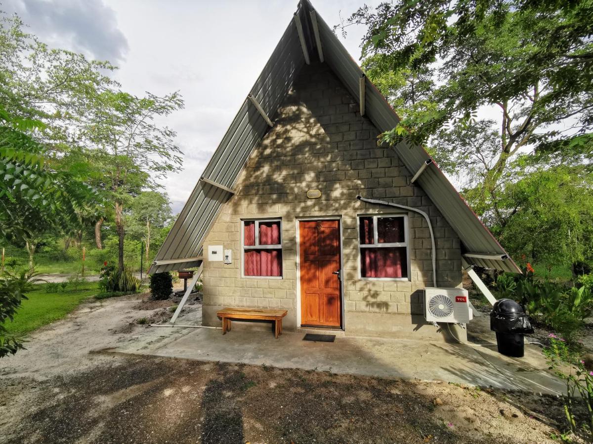 Happy Forest B&B Katima Mulilo ภายนอก รูปภาพ